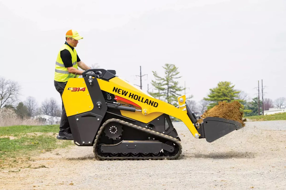 Новый мини гусеничный погрузчик New Holland C314