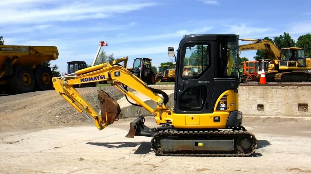 Komatsu PC30MR-5