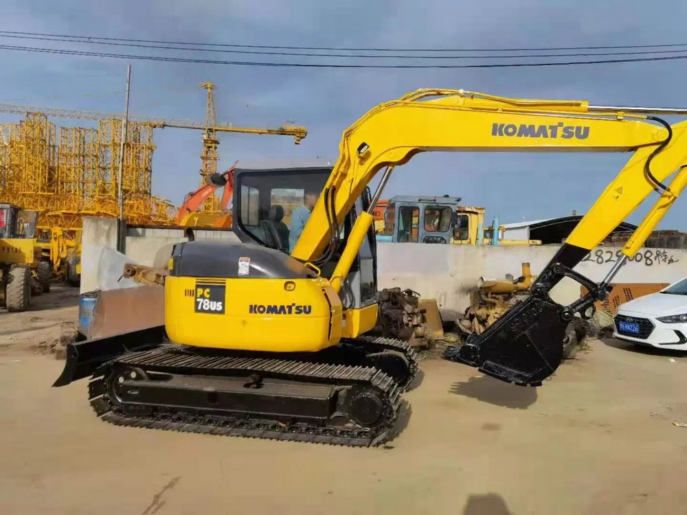 Komatsu PC78US-8