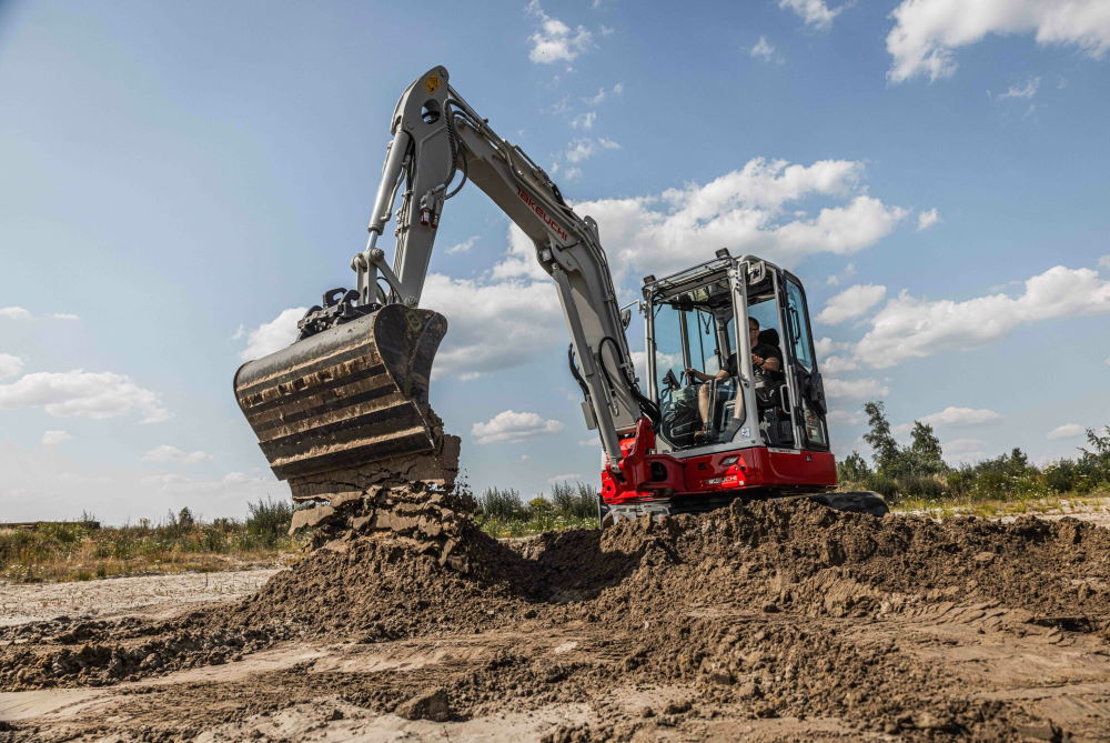 Мини экскаватор Takeuchi TB350R