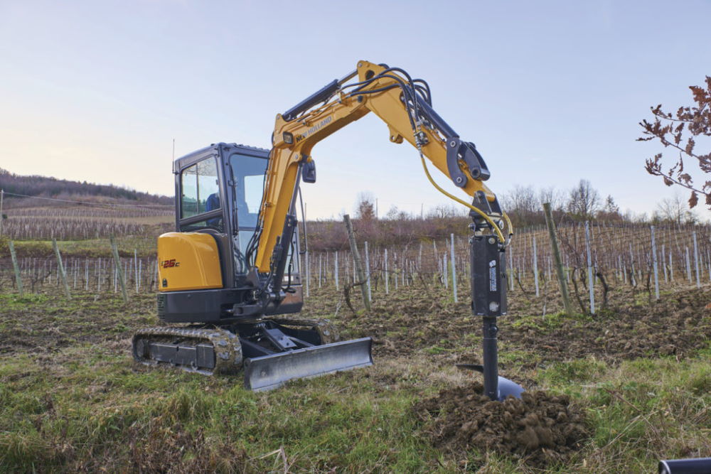 Мини экскаватор New Holland E26C