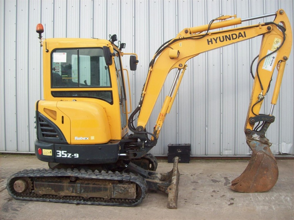 Hyundai R35Z-9A