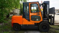 Погрузчик вилочный Doosan D50SC-5