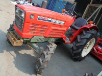Мини-трактор Yanmar YM2820D в хорошем состоянии