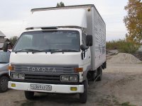 Продам мини-грузовик с мебельным фургоном Toyota Dyna