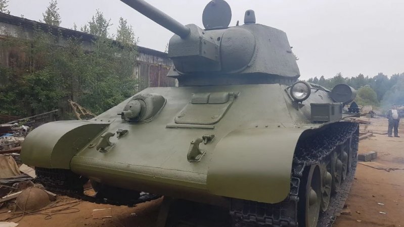 Продается настоящий танк Т-34, не на ходу