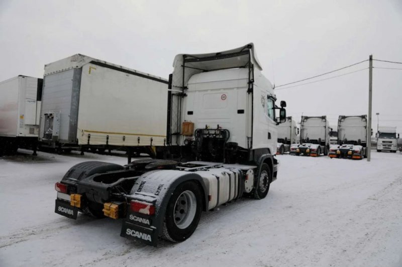 Седельный тягач Scania R440 бу в России