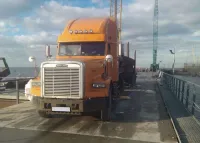 Freightliner FLD седельный тягач б у