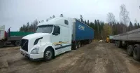 Продаю сцепку Volvo VNL 2003 года